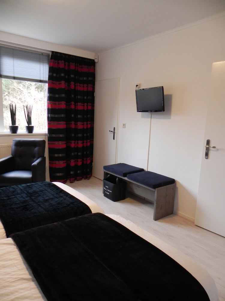 Deluxe Twin Room (deEerstekamer) photo 2