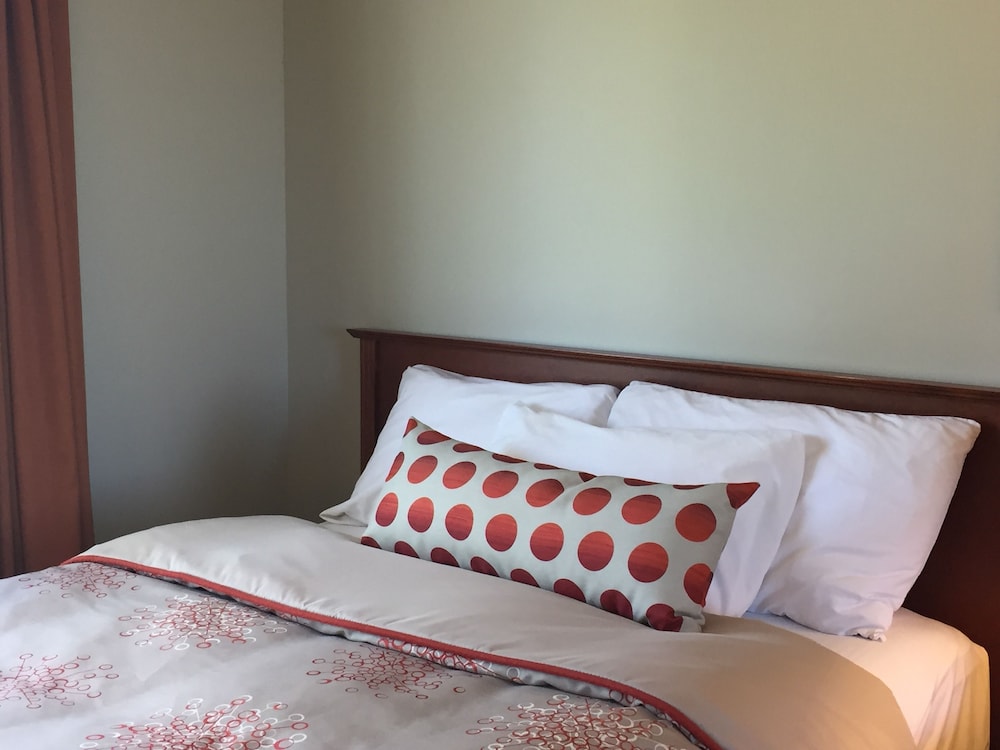Standard Room, Multiple Beds photo 3