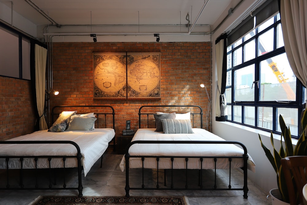 Deluxe Twin Room photo 3