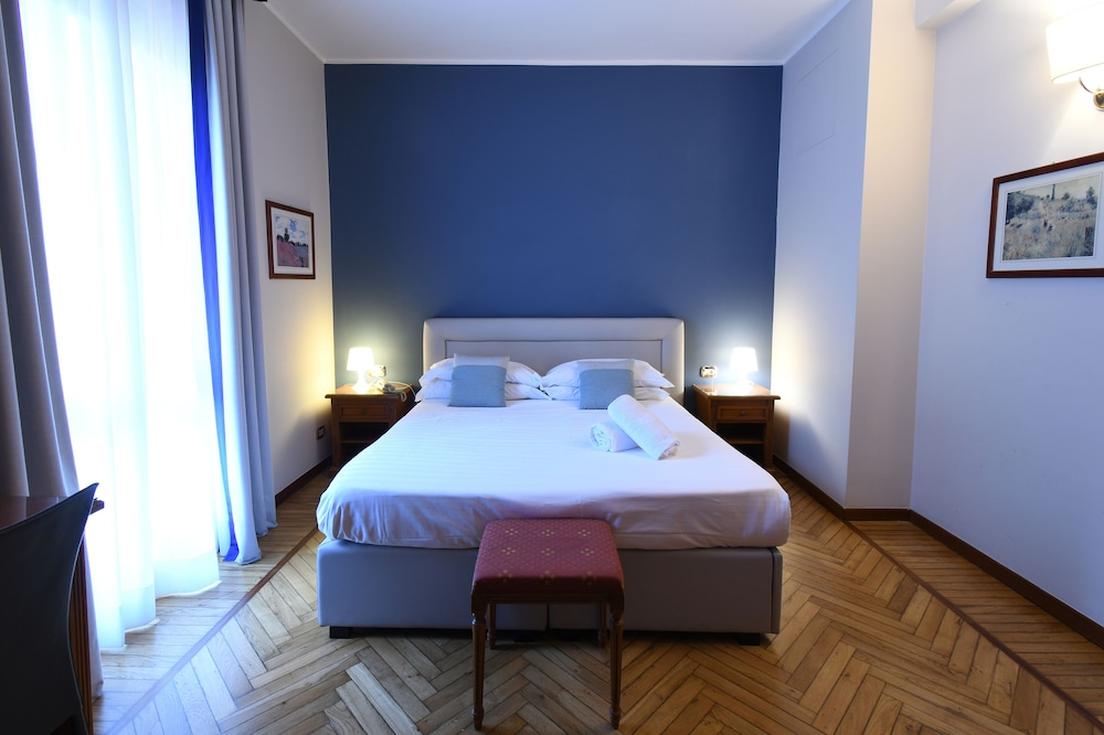 Classic Double Room Single Use photo 3
