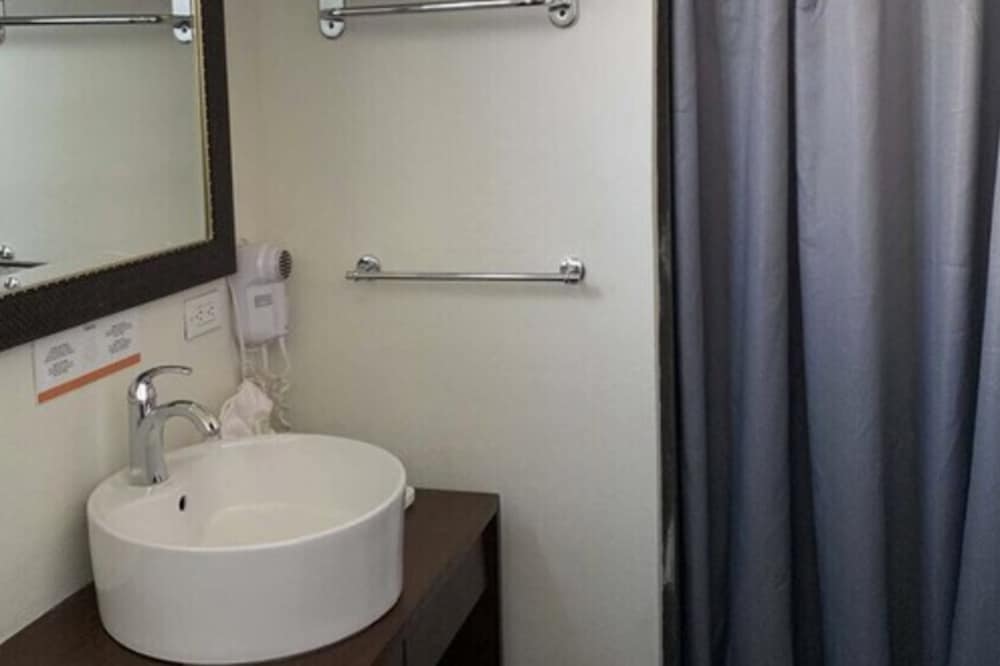 Deluxe Villa, 1 King Bed, Balcony, Valley View photo 2