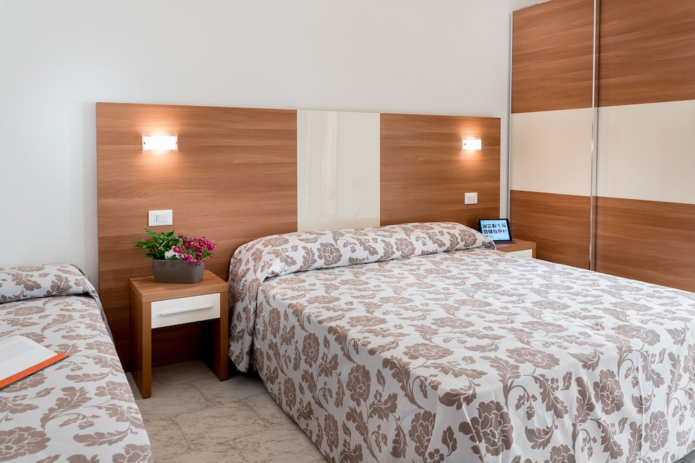 Comfort Triple Room, 1 Bedroom, Balcony, Oceanfront