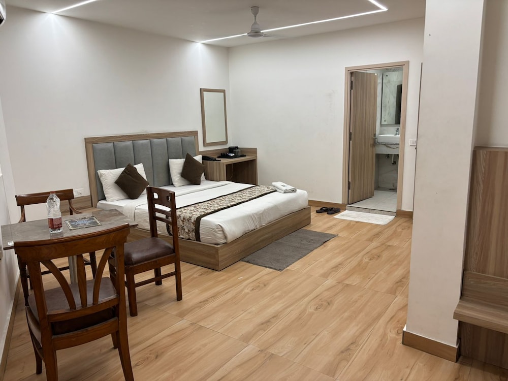 Basic Double Room