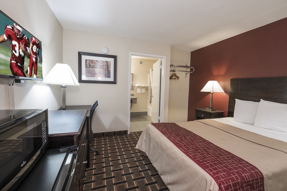 Superior Room, 1 King Bed, Non Smoking photo 3