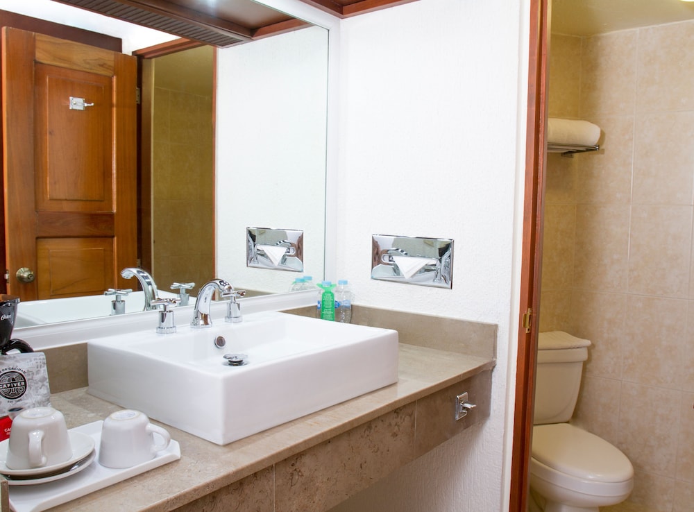 Standard Double Room - Photo 3
