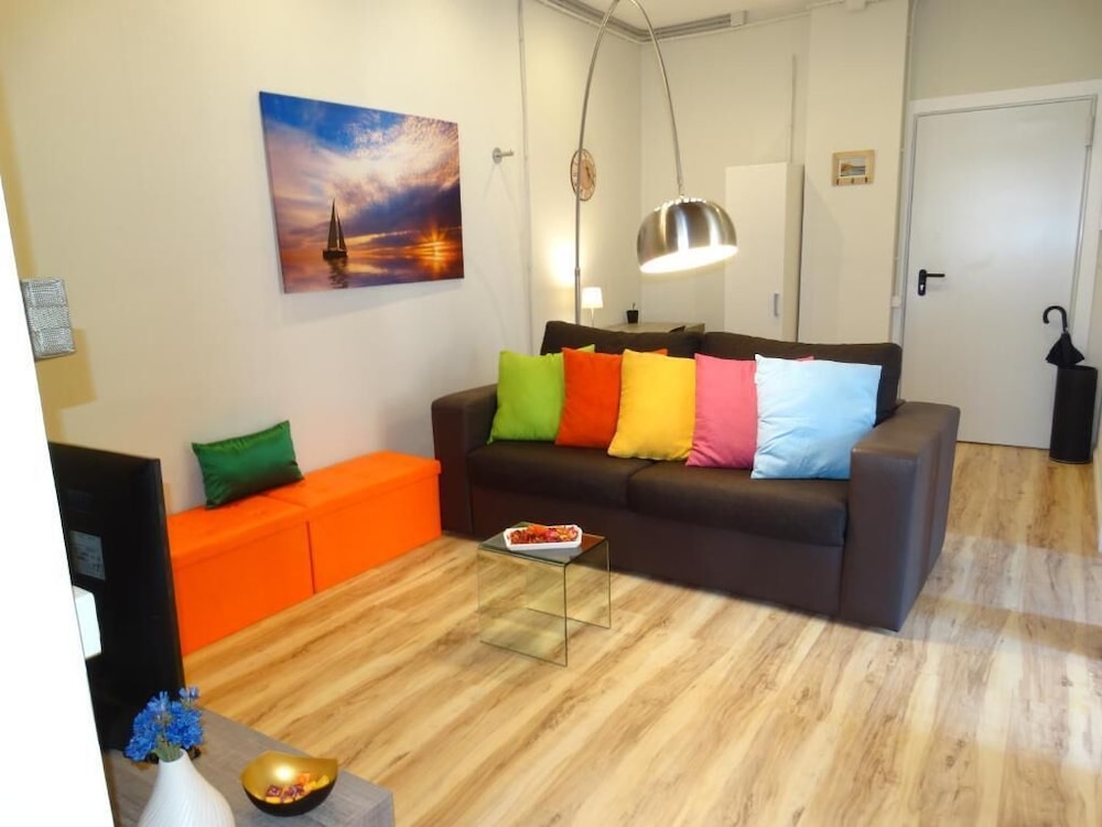 Apartment, City View (Modern)