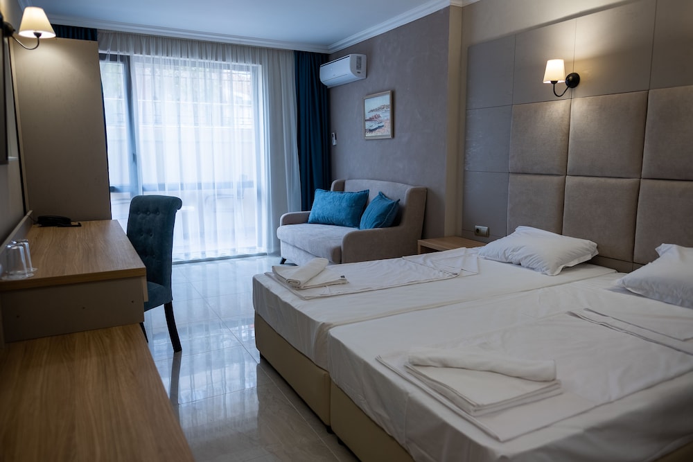Twin Room, Balcony, Sea View