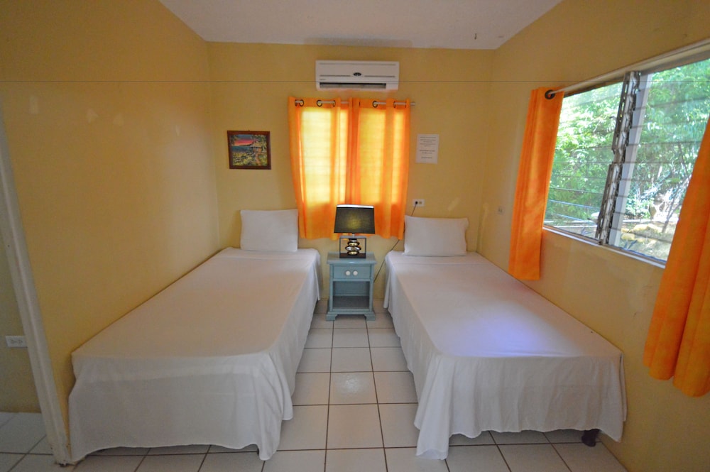 2 Bedroom Hibiscus Villa, Garden View, 3 People photo 2