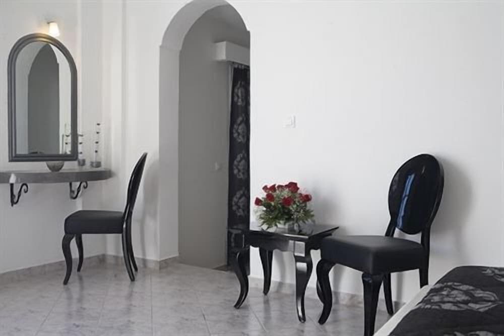 Superior Room - Photo 6