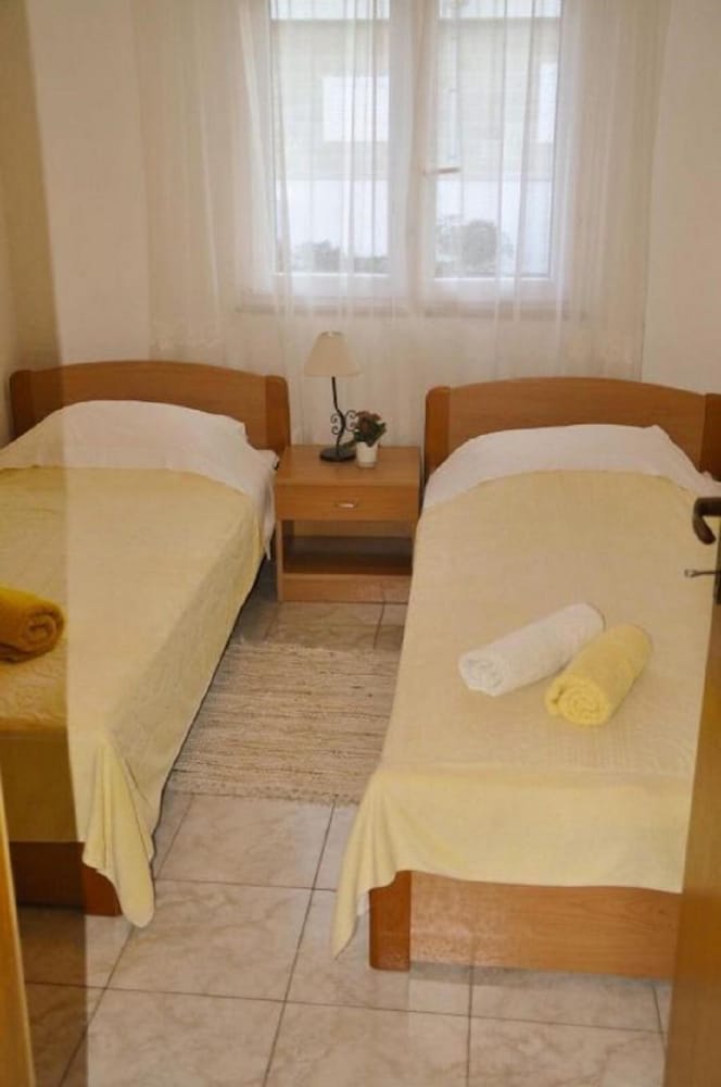 Apartment (Rajko - 40 M From Beach - A2(4+1)) photo 1