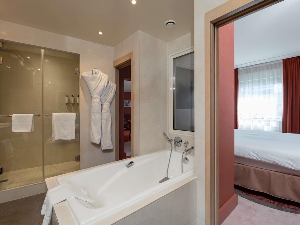 Suite Junior, 1 très grand lit, vue cour intérieure (Duplex. Separate Lounge)