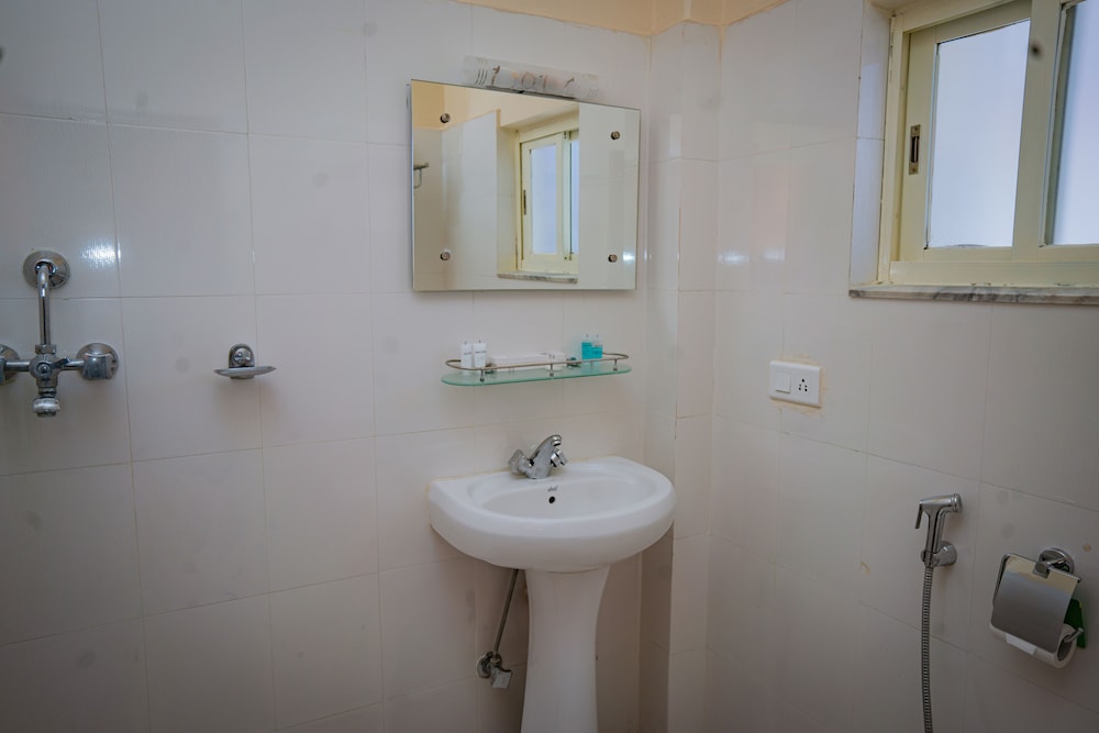 Suite - Photo 8