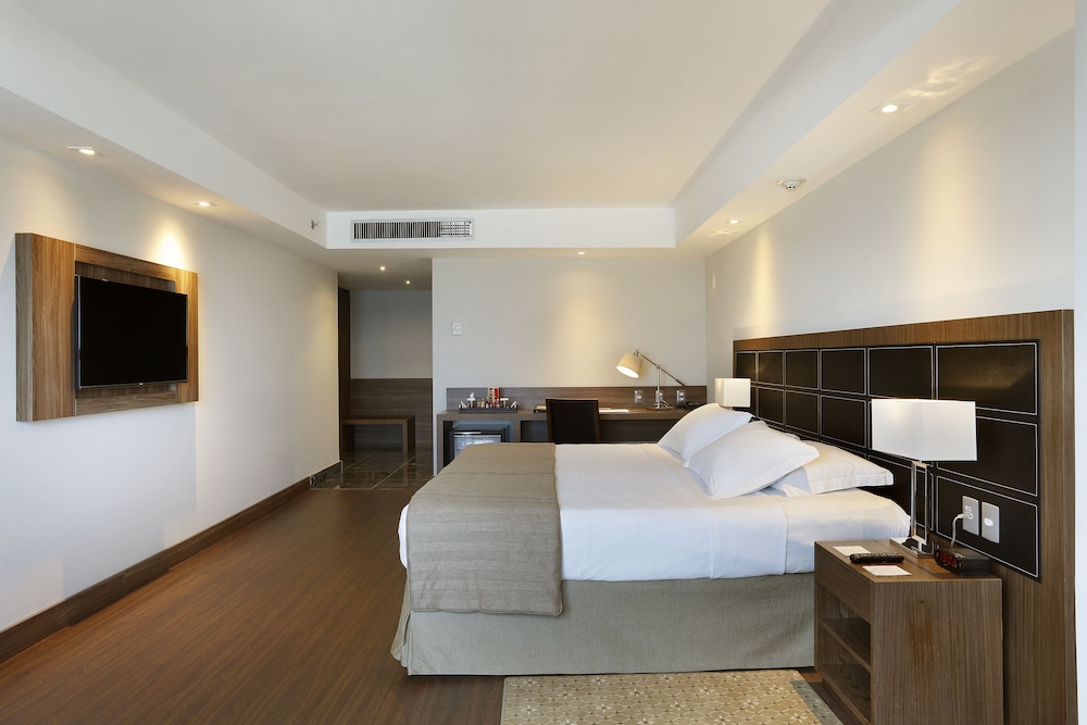 Superior Executivo com Cama Casal