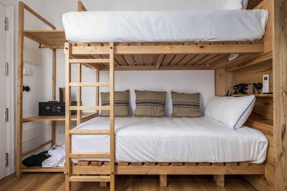 Double Room (Bunk Bed)