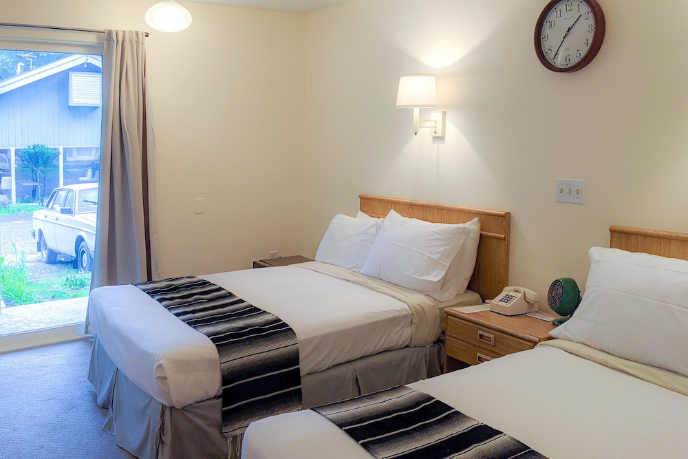 Economy Room, 2 Double Beds