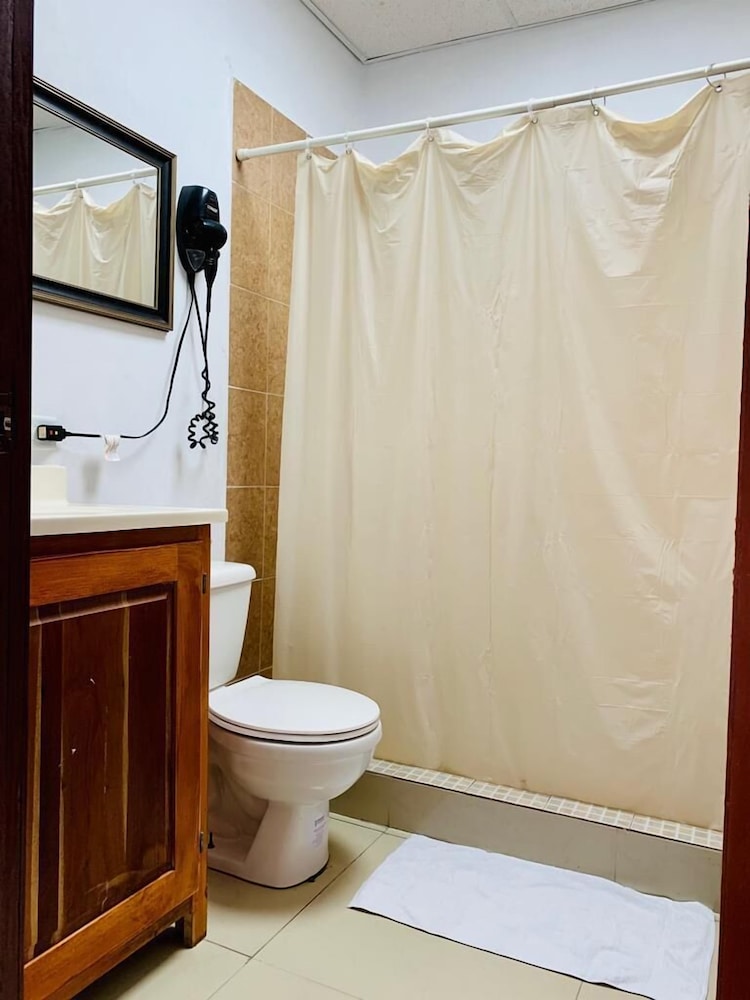 Exclusive Quadruple Room photo 3