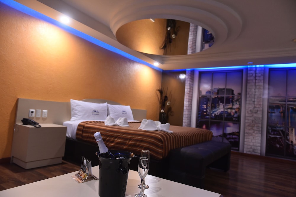 Superior Room, 1 King Bed