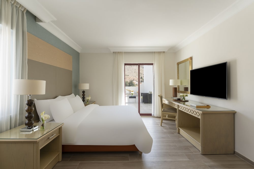 Superior Room, 1 King Bed - Photo 3