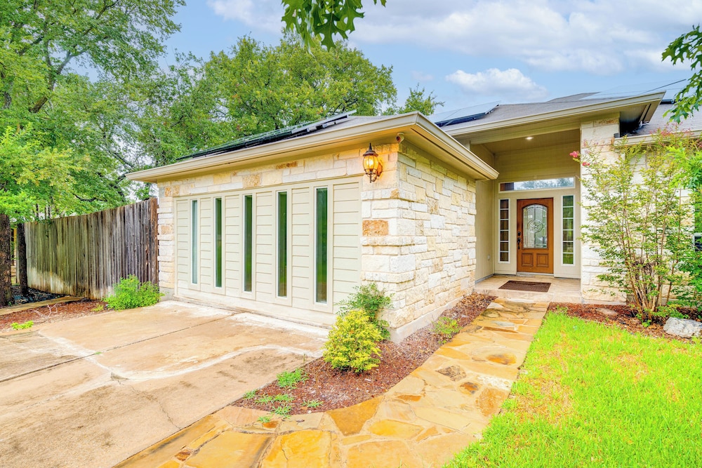 House (4 Bedrooms) photo 1