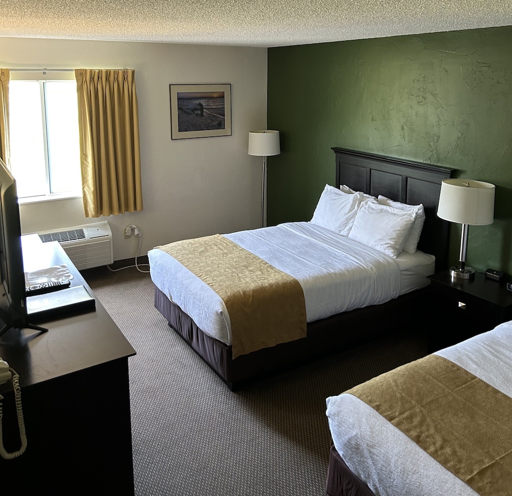Room, 2 Double Beds, Non Smoking - Photo 1