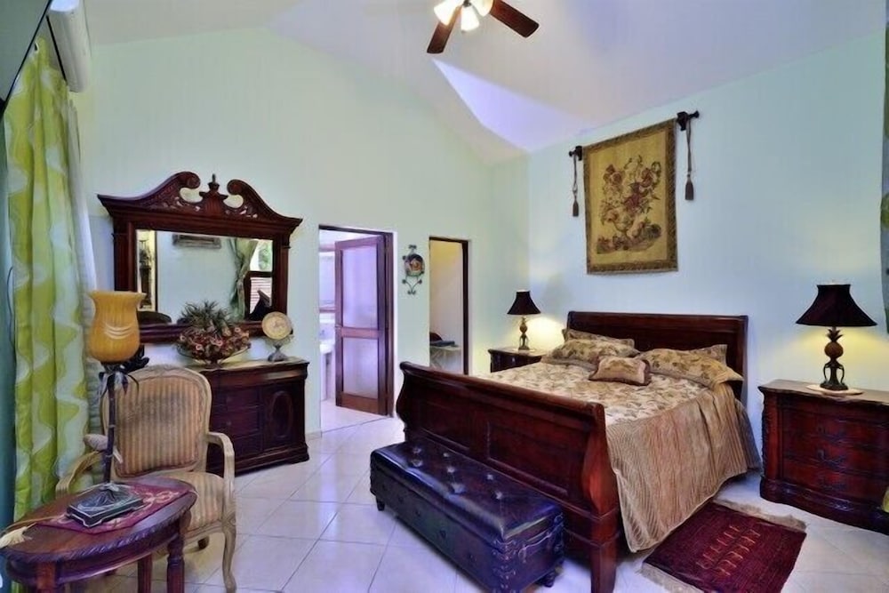 Three Bedroom Villa photo 2