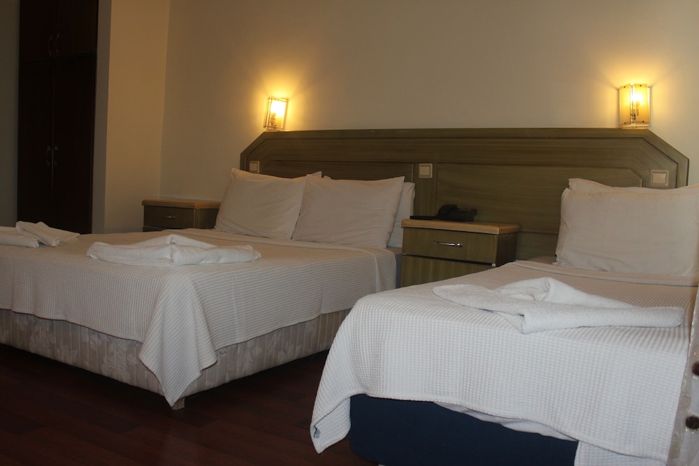 Standard Triple Room, Sea View