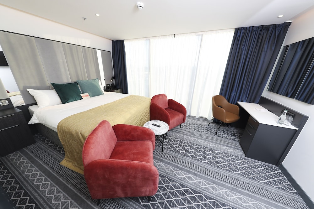 Executive King Room - Photo 5