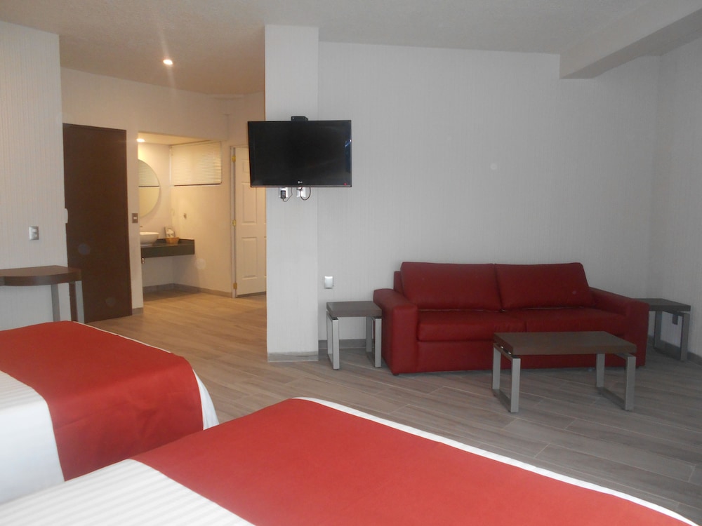 Family Suite, 2 Double Beds photo 3