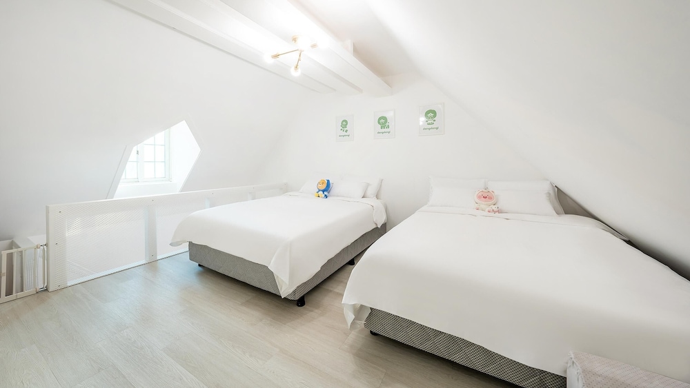 Basic Room, 1 Bedroom (Poodle 1) - Photo 10