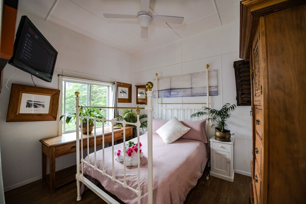 2 Bedroom Rainforest Canopy Apartment photo 2