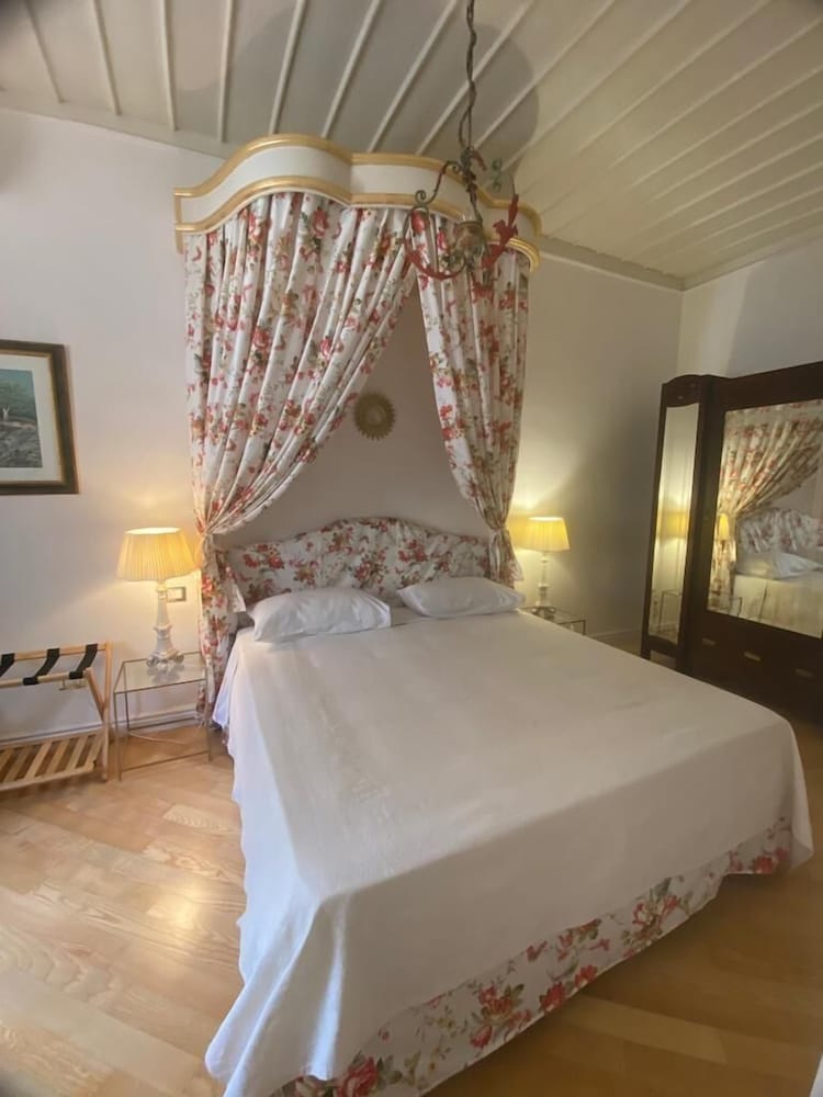 Superior Room - Photo 7