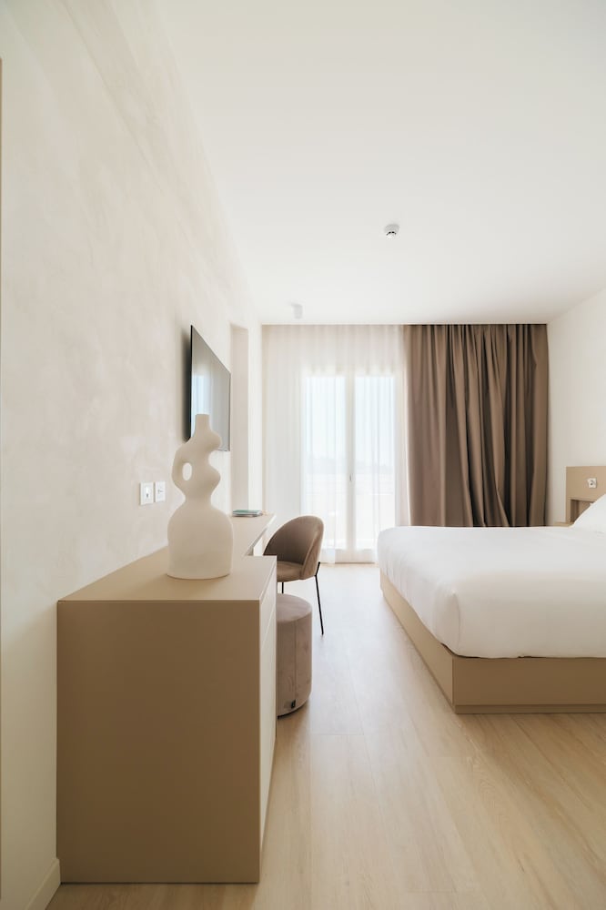 Deluxe Room, Balcony, Sea View