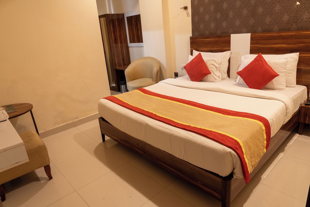 Deluxe Room - Photo 7