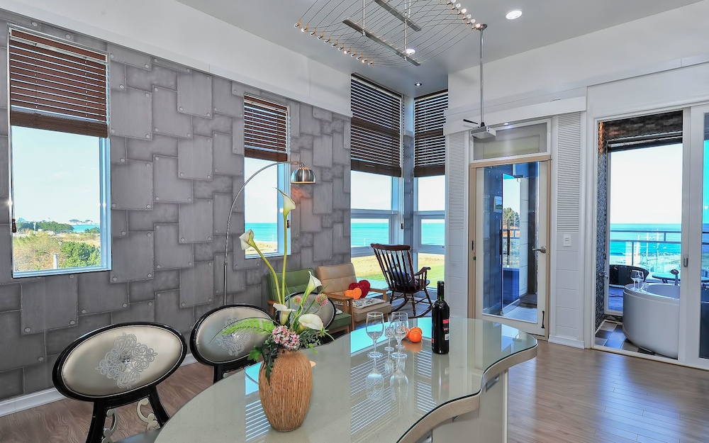 Deluxe Room, Sea View photo 2