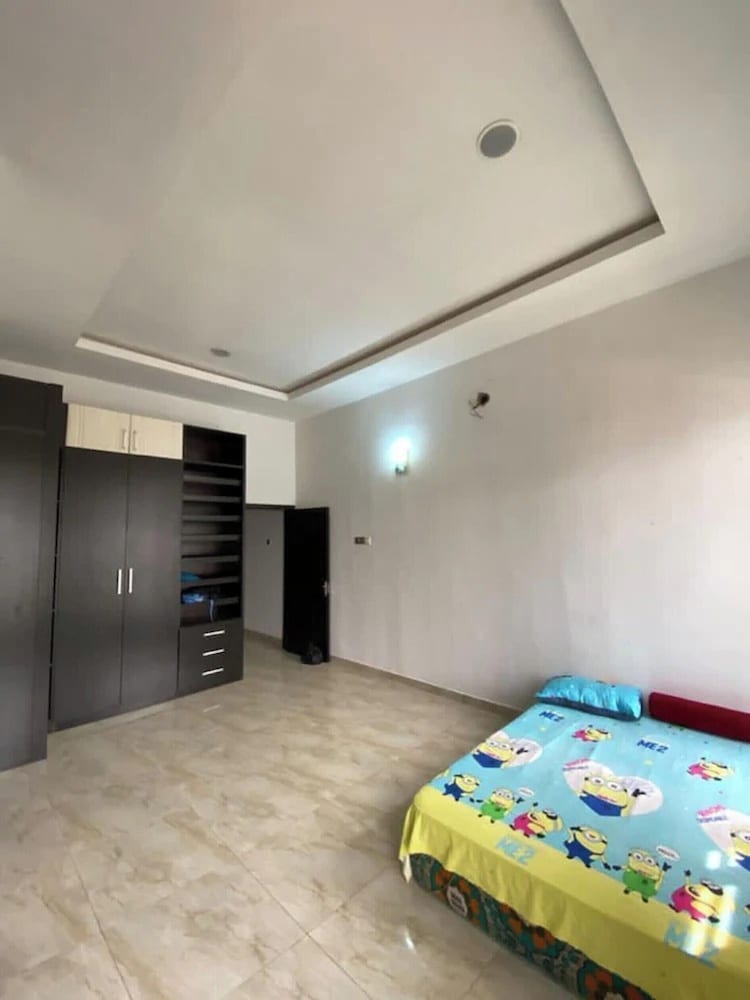 House, 4 Bedrooms, Smoking, Balcony photo 3
