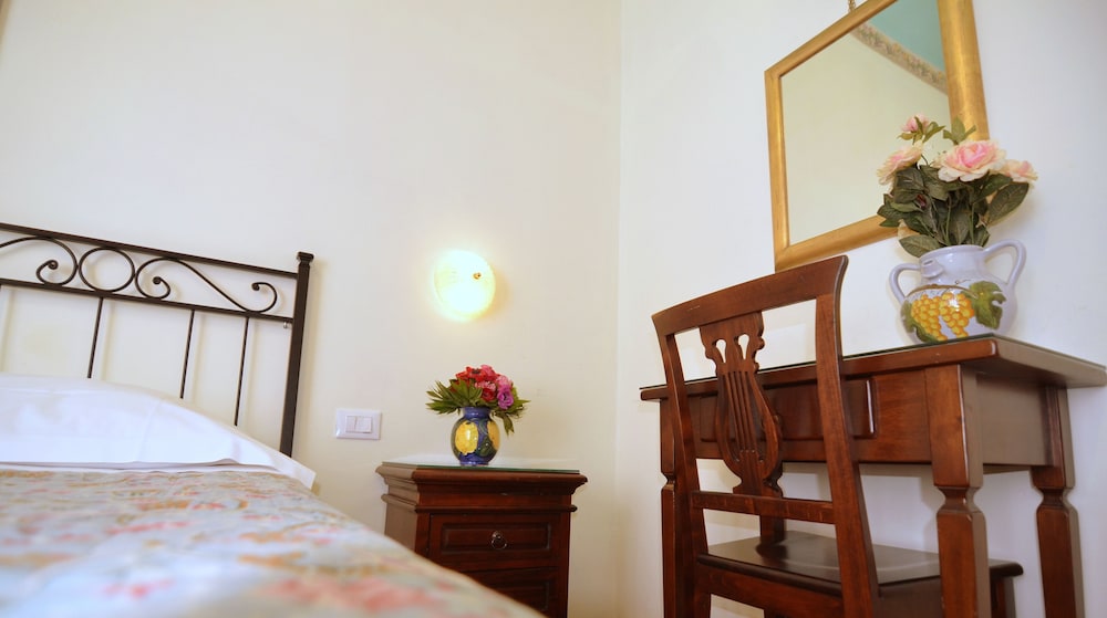 Standard Room, Non Smoking, Ensuite photo 1