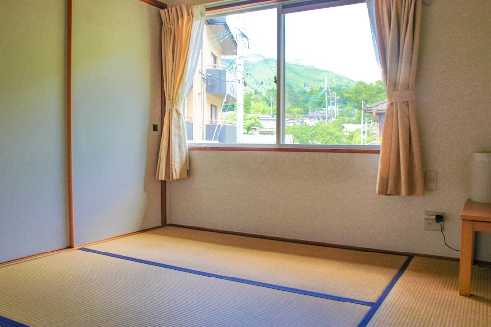 Japanese Style Twin Room - Photo 1
