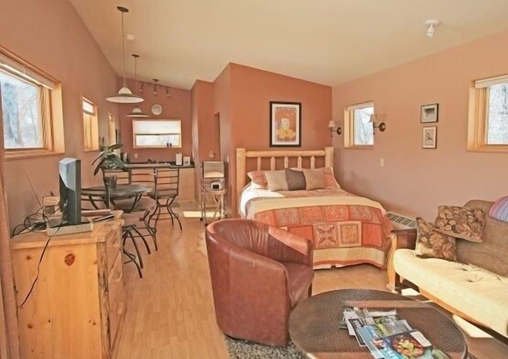 Comfort Cabin