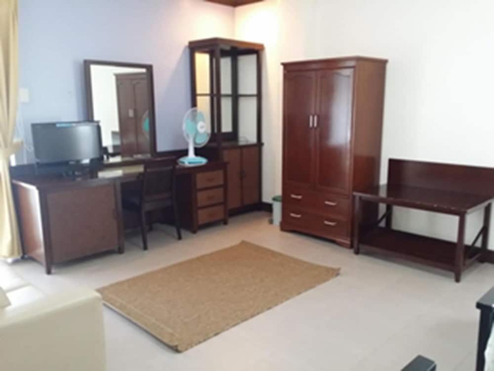 Deluxe Twin Room photo 3