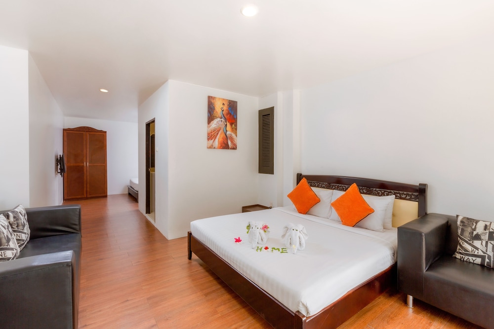 Family Suite with Terrace - Photo 5