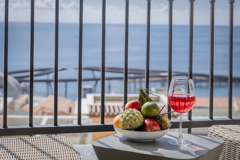 Studio, Balcony, Ocean View - Photo 13