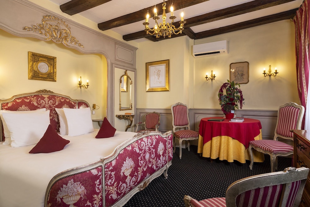 Deluxe Double Room, Jetted Tub photo 1