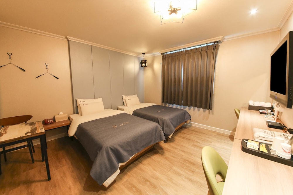 Standard Twin Room photo 1