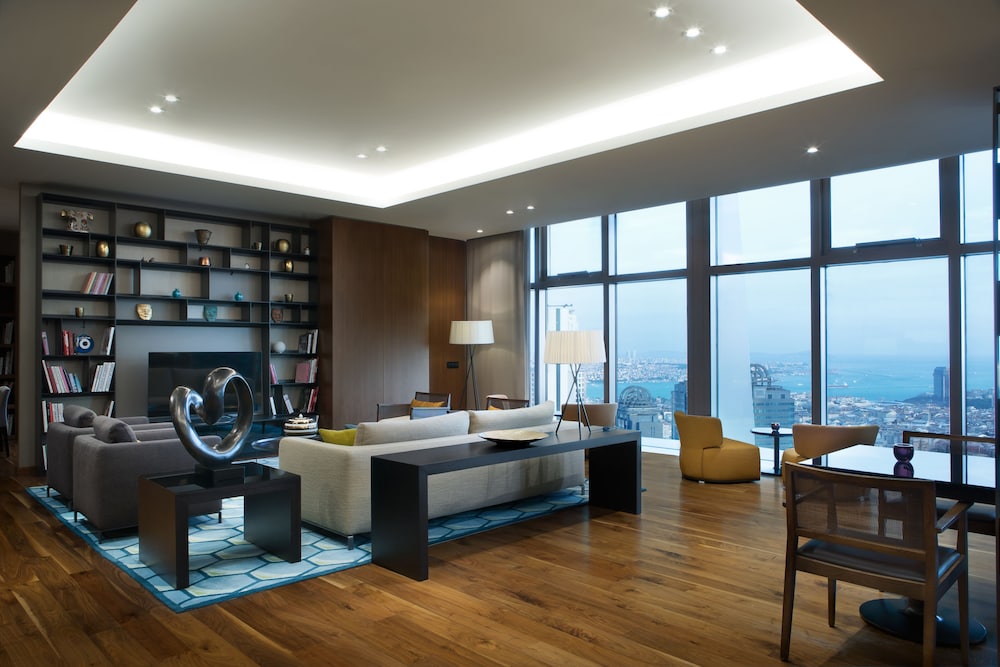 Executive Room, 1 King Bed (Lounge Access)