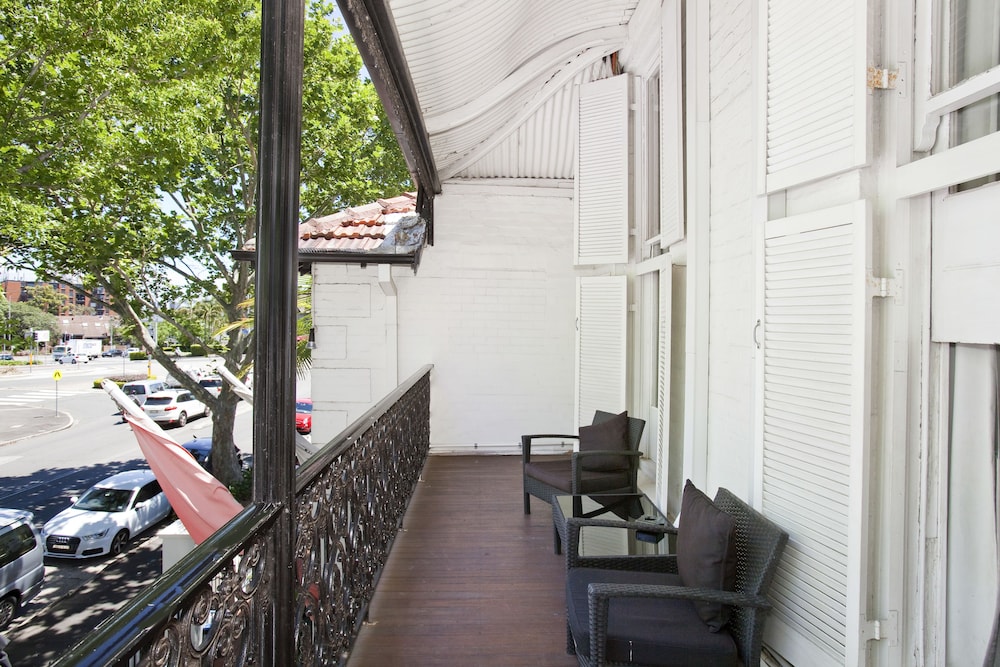 Manor Suite