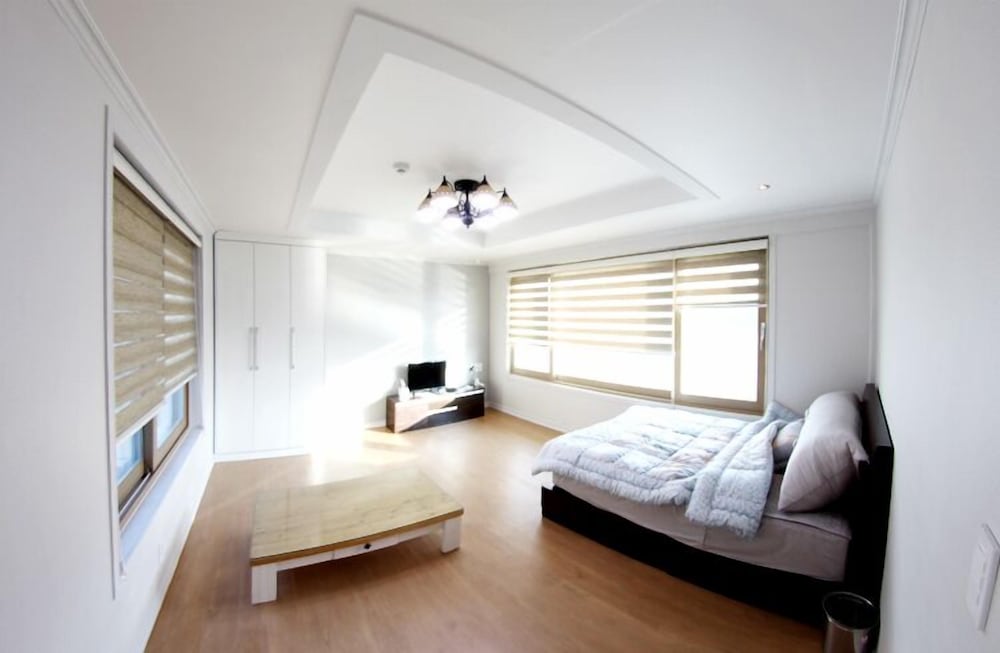 Blue Room photo 1