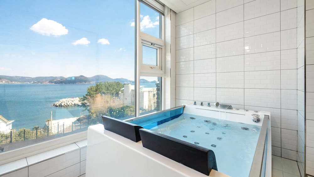 Basic Room, 1 Bedroom (dal yeoseot) - Photo 8