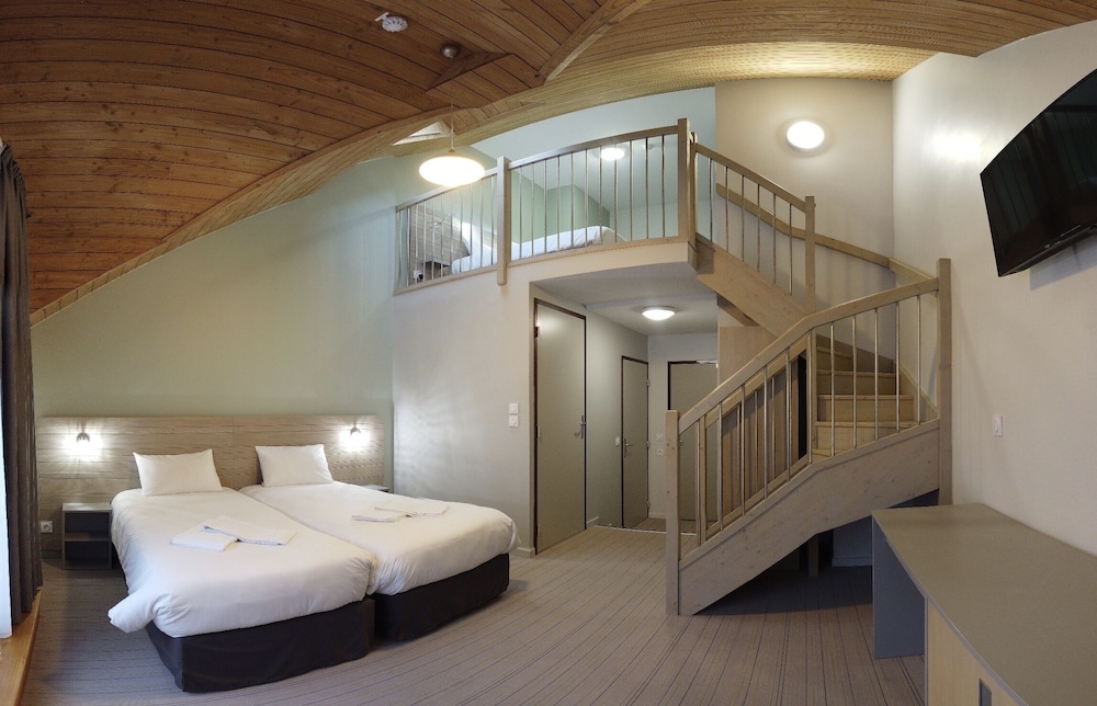 Family Quadruple Room photo 1