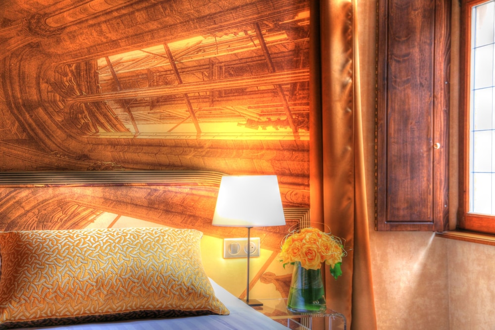 Double Room (Cathedral View) - Photo 15