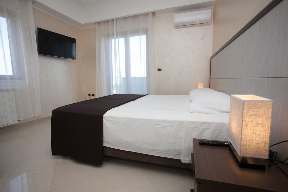 Superior Room, 1 Bedroom, Balcony, Sea View